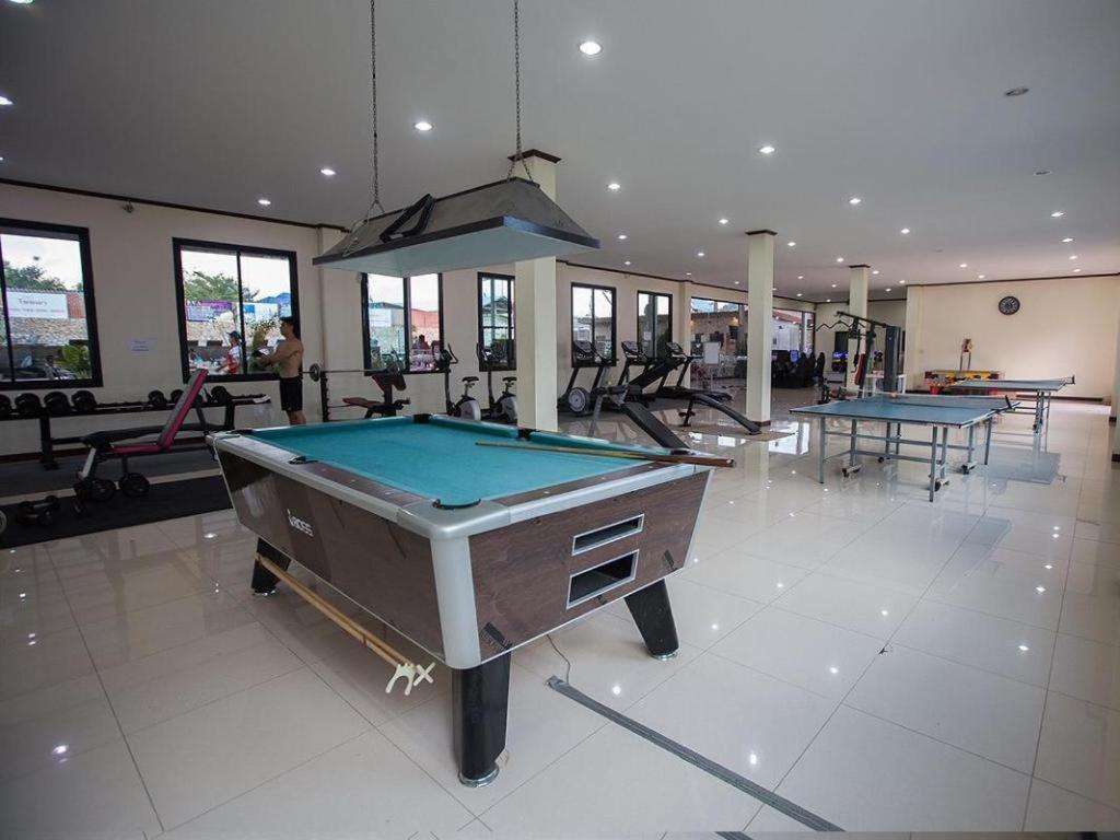 Bua Tara Resort Nong Prue Luaran gambar