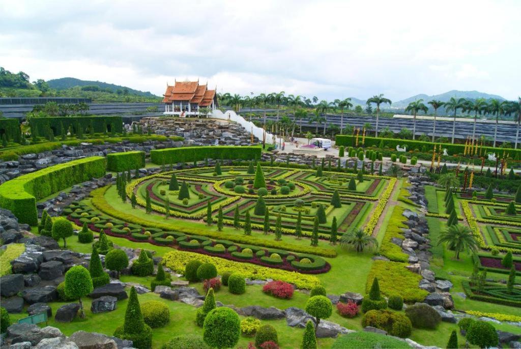 Bua Tara Resort Nong Prue Luaran gambar