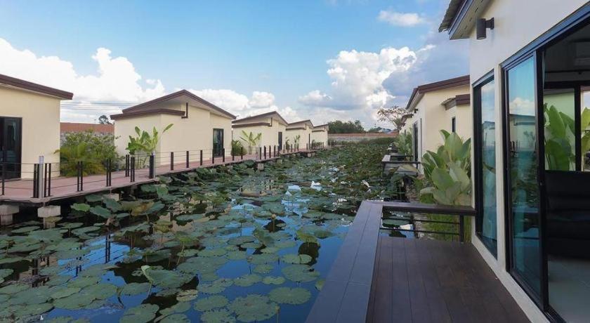 Bua Tara Resort Nong Prue Luaran gambar
