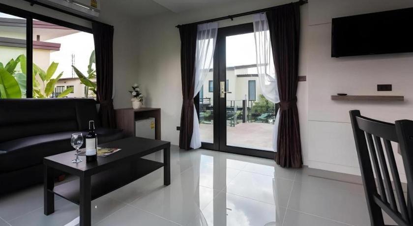 Bua Tara Resort Nong Prue Luaran gambar